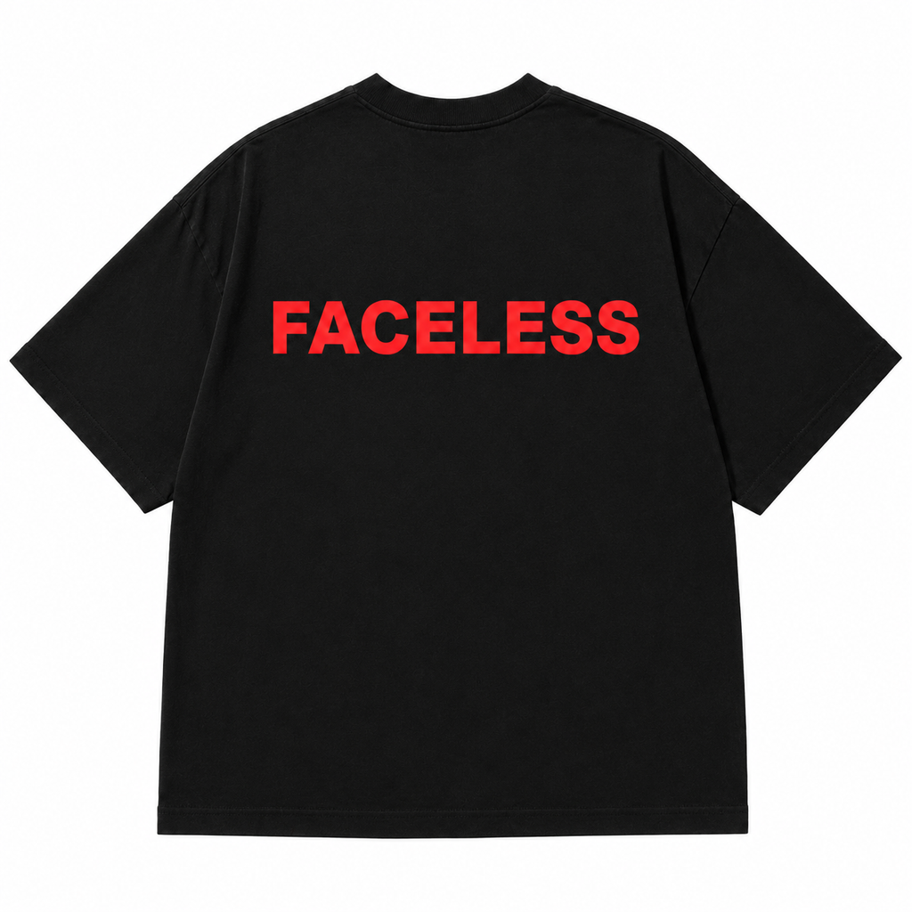 Black Essentials Tee - Rood