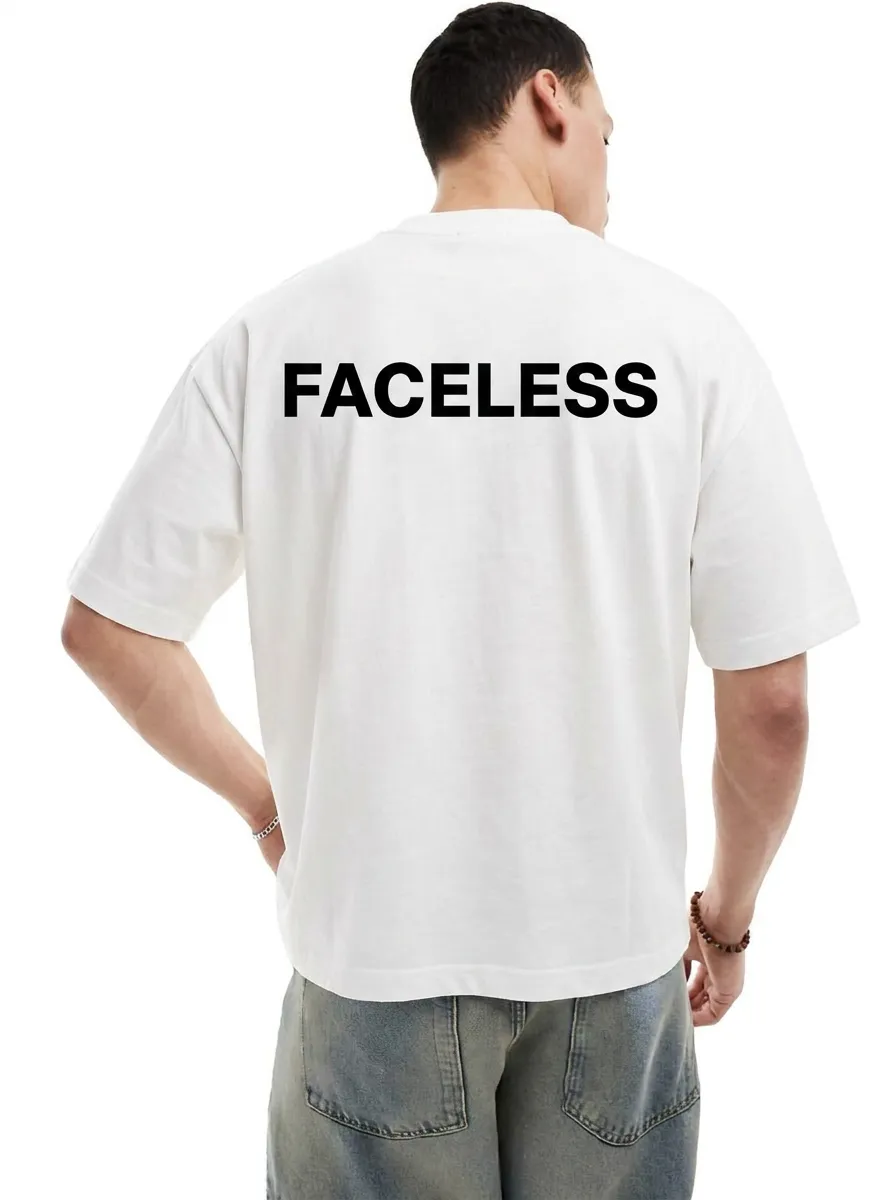White Essentials Tee - Zwart