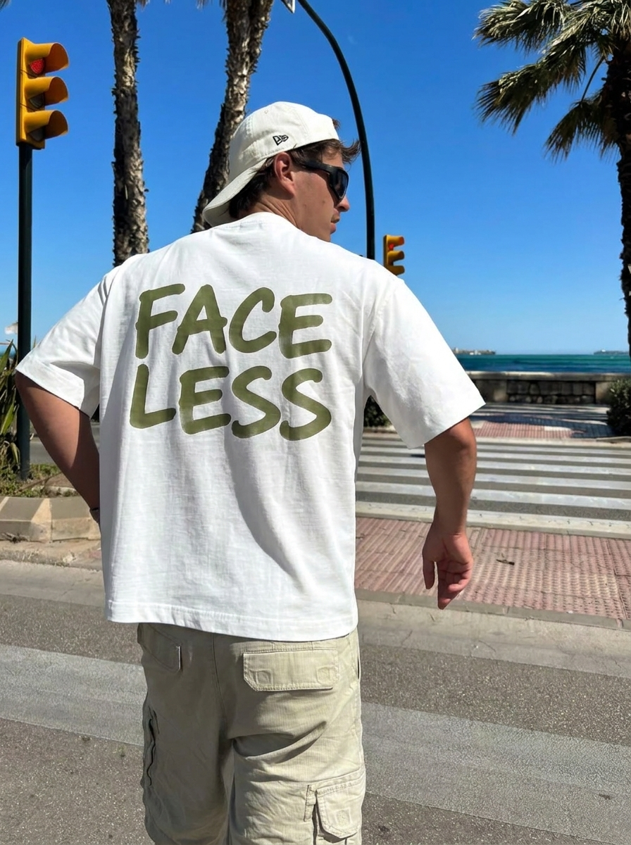 Faceless Tee - Donker Groen